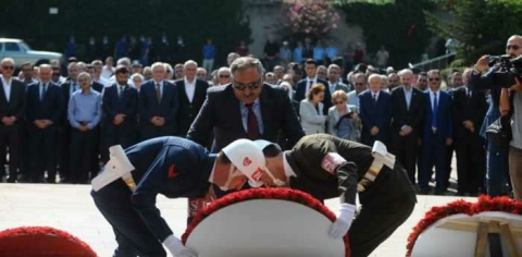 Celal Bayar kabri başında anıldı